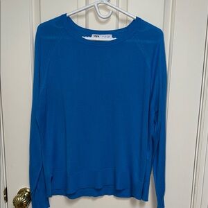 Zara sz L Fine knit bright blue cobalt lightweight sweater small side vents